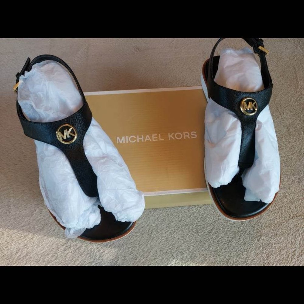 New Michael Kors Judy Thong Sandals Black Size 8.5